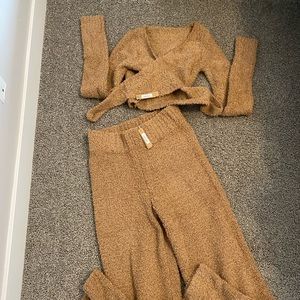 Skims Cozy Knit Wrap Top & Matching Pants S/M